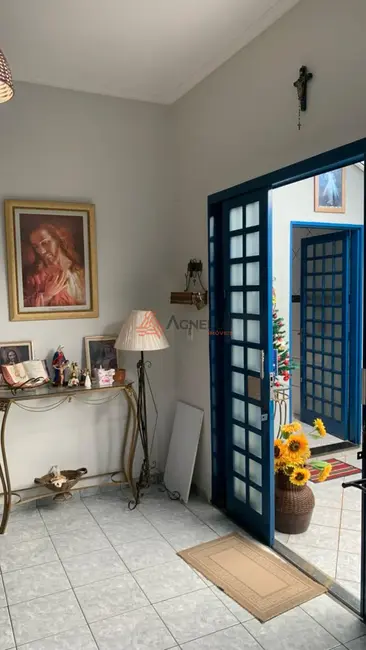 Foto 3 de Casa com 2 quartos à venda, 250m2 em Vila Santa Maria do Carmo, Franca - SP