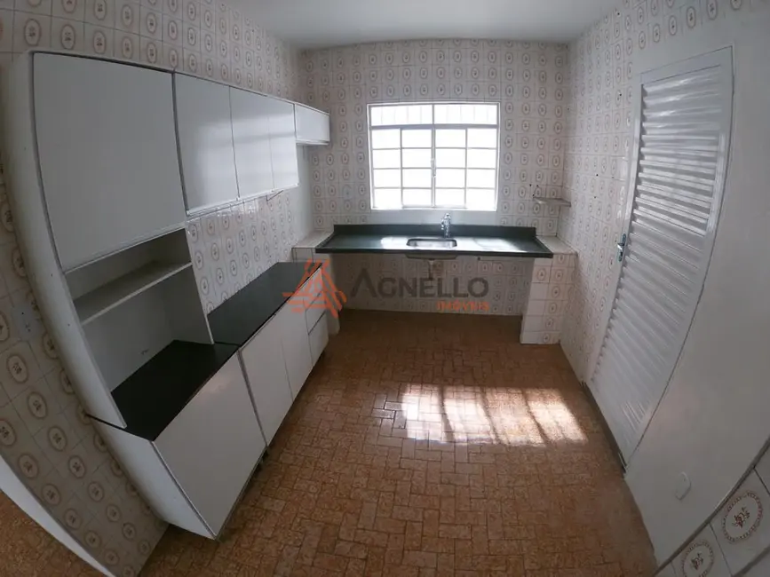 Foto 7 de Casa com 3 quartos à venda, 166m2 em São José, Franca - SP