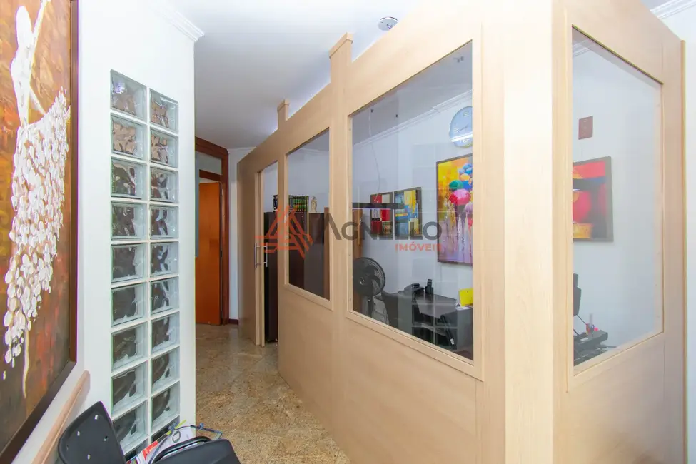 Foto 1 de Sala Comercial à venda, 101m2 em Centro, Franca - SP