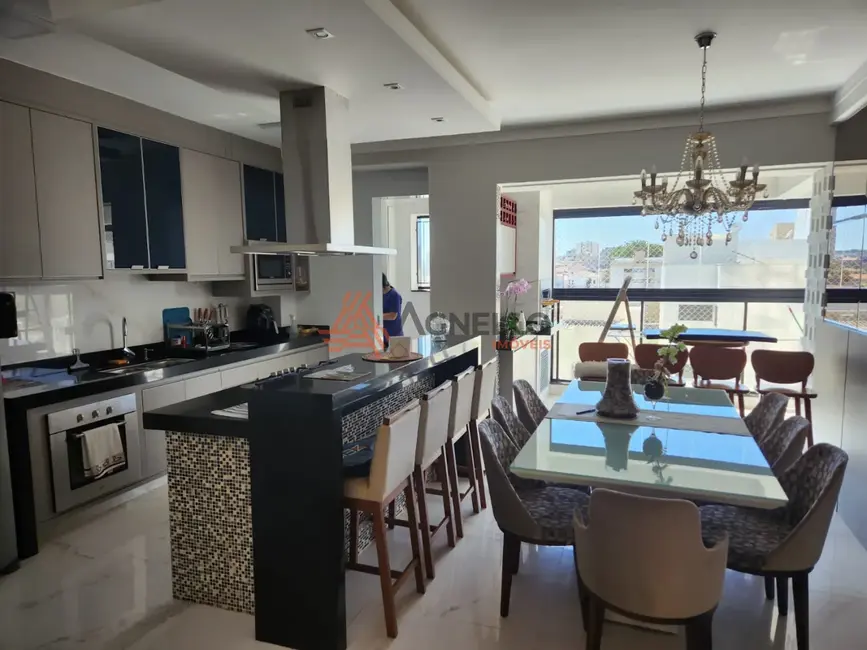 Foto 3 de Apartamento com 3 quartos à venda, 119m2 em Vila Industrial, Franca - SP