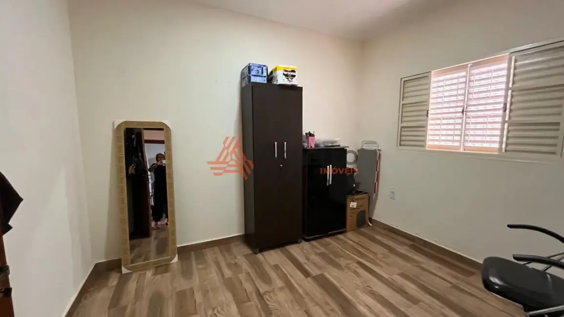 Casa com 2 quartos à venda, 151m2 em Residencial Meireles, Franca - SP - imagem 6 Foto 6 de Casa com 2 quartos à venda, 151m2 em Residencial Meireles, Franca - SP