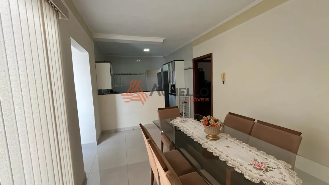 Foto 1 de Casa com 2 quartos à venda, 151m2 em Residencial Meireles, Franca - SP