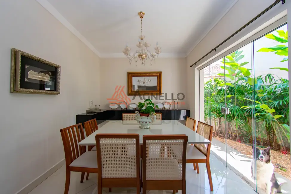 Foto 5 de Casa de Condomínio com 4 quartos à venda, 348m2 em Morada do Verde, Franca - SP