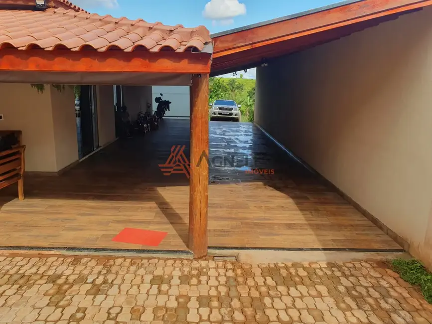 Fazenda / Haras com 3 quartos à venda, 250m2 em Franca - SP - imagem 6 Foto 6 de Fazenda / Haras com 3 quartos à venda, 250m2 em Franca - SP