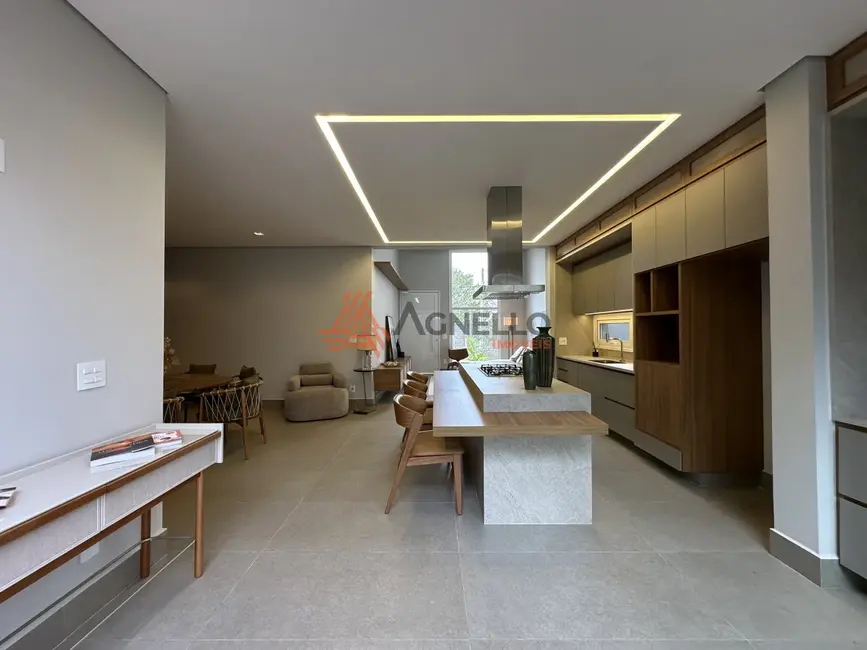 Foto 2 de Casa de Condomínio com 3 quartos à venda, 190m2 em Franca - SP