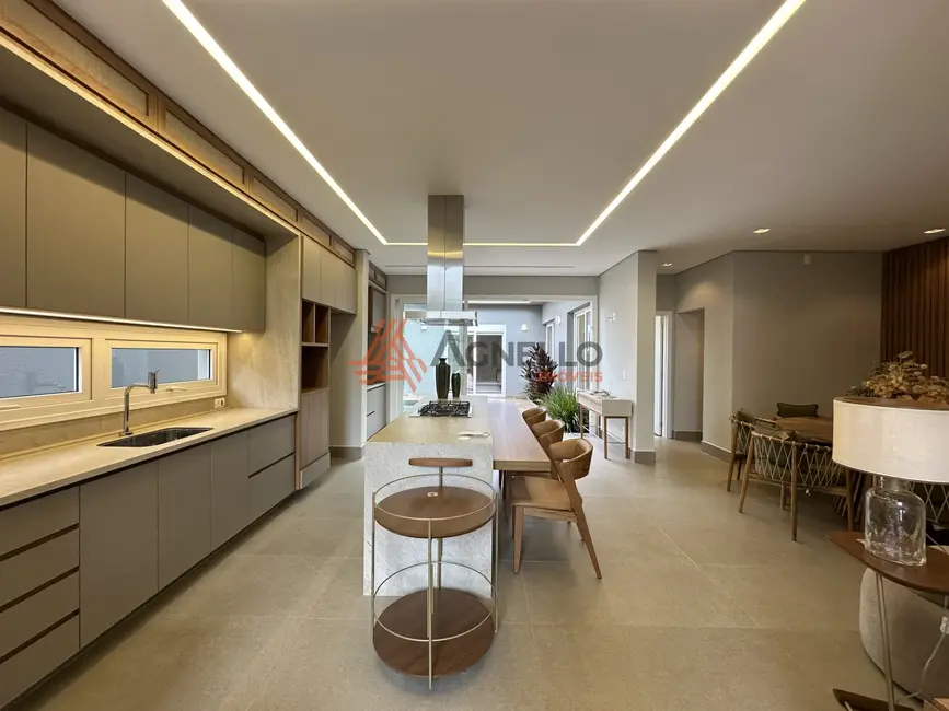 Foto 4 de Casa de Condomínio com 3 quartos à venda, 190m2 em Franca - SP