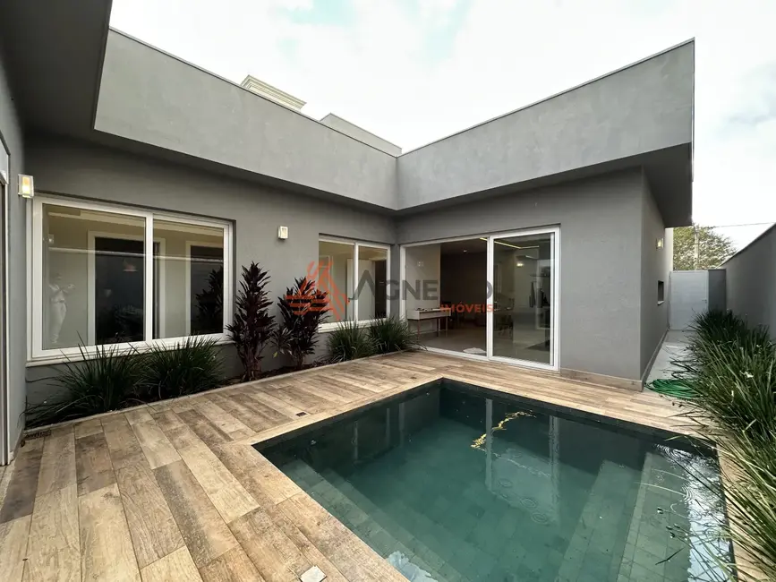 Foto 1 de Casa de Condomínio com 3 quartos à venda, 190m2 em Franca - SP