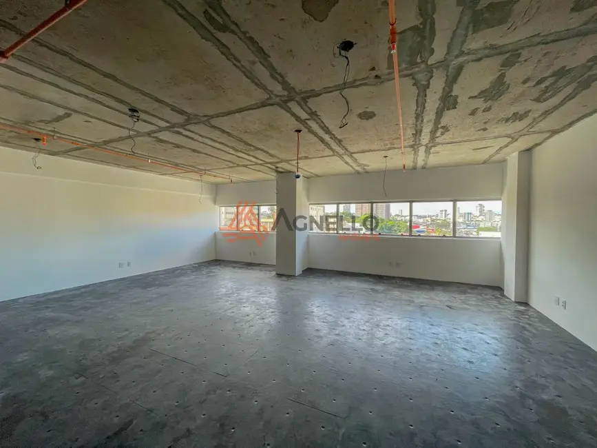 Foto 2 de Sala Comercial para alugar, 104m2 em Centro, Franca - SP