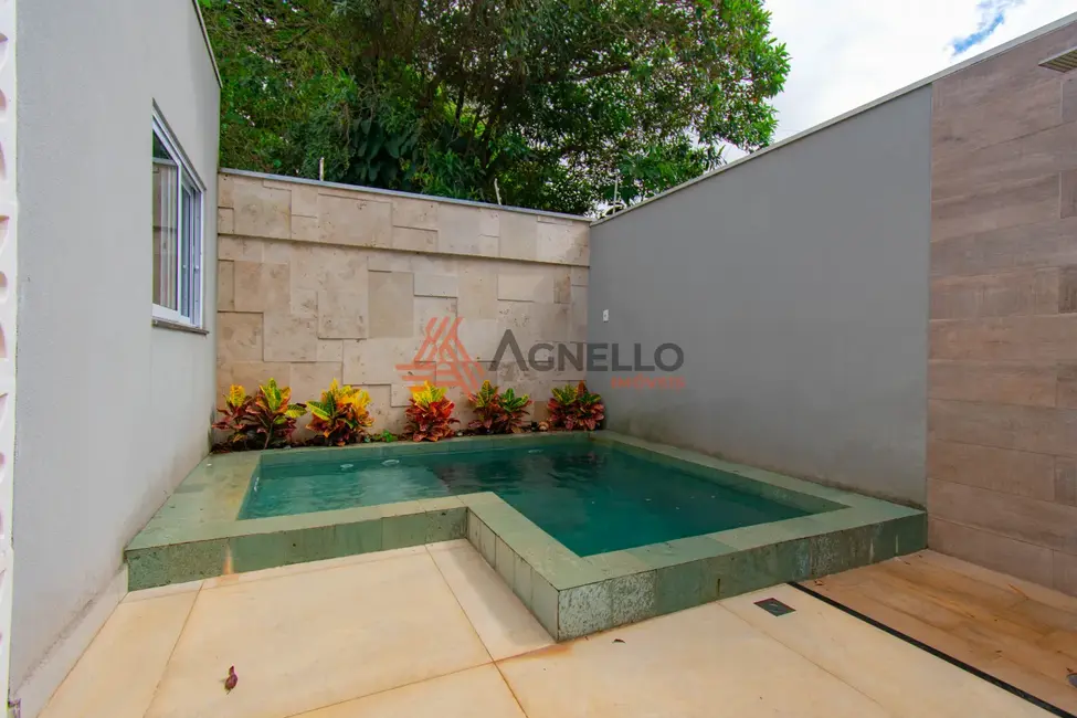 Foto 1 de Casa de Condomínio com 3 quartos à venda, 127m2 em Franca - SP