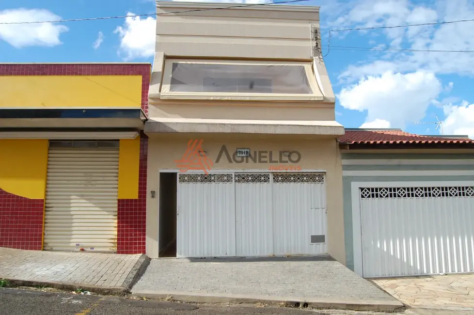 Foto 1 de Casa com 2 quartos à venda, 150m2 em São José, Franca - SP