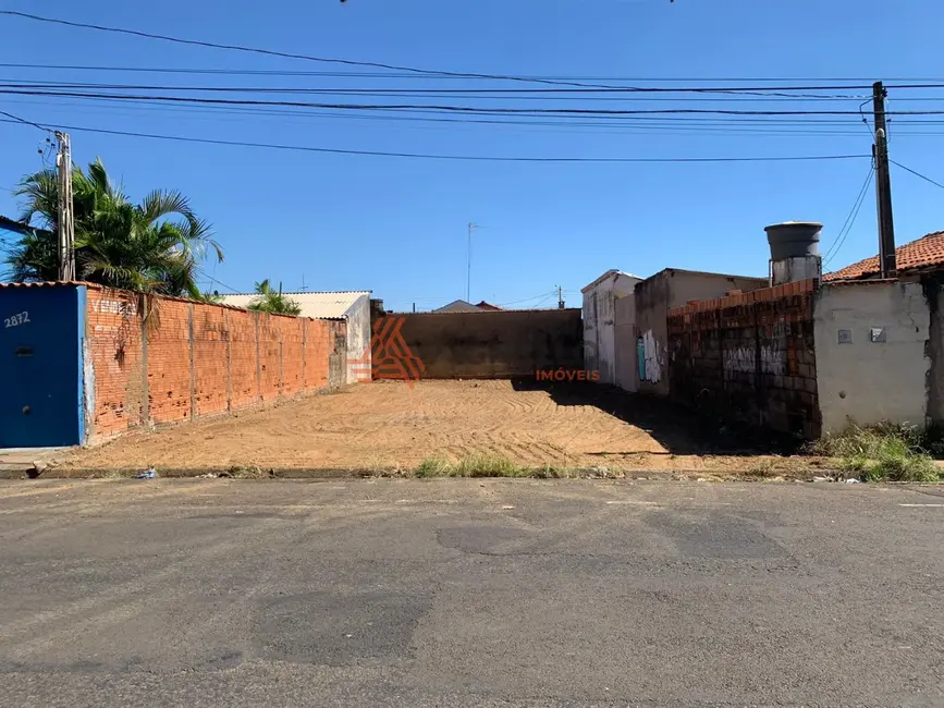 Foto 1 de Terreno / Lote à venda, 275m2 em Vila Scarabucci, Franca - SP