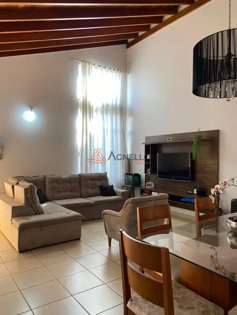 Foto 8 de Casa com 3 quartos à venda, 134m2 em Jardim Piratininga, Franca - SP