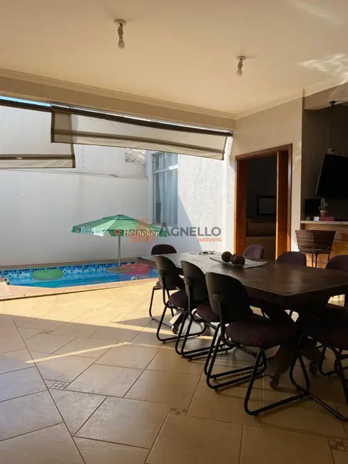 Foto 3 de Casa com 3 quartos à venda, 134m2 em Jardim Piratininga, Franca - SP