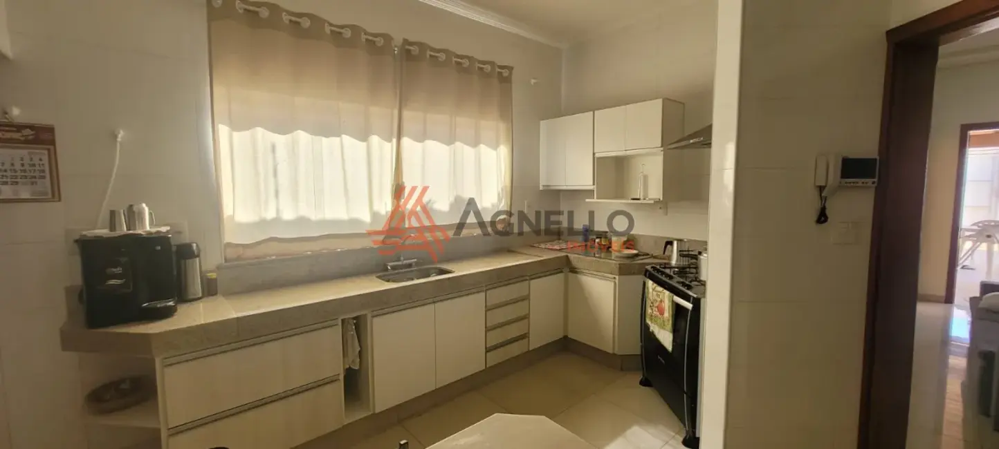 Foto 3 de Casa com 3 quartos à venda, 201m2 em Residencial Amazonas, Franca - SP