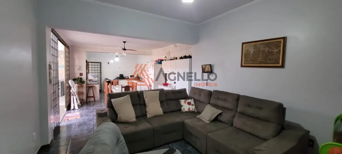 Foto 3 de Casa com 3 quartos à venda, 180m2 em Jardim Aeroporto II, Franca - SP