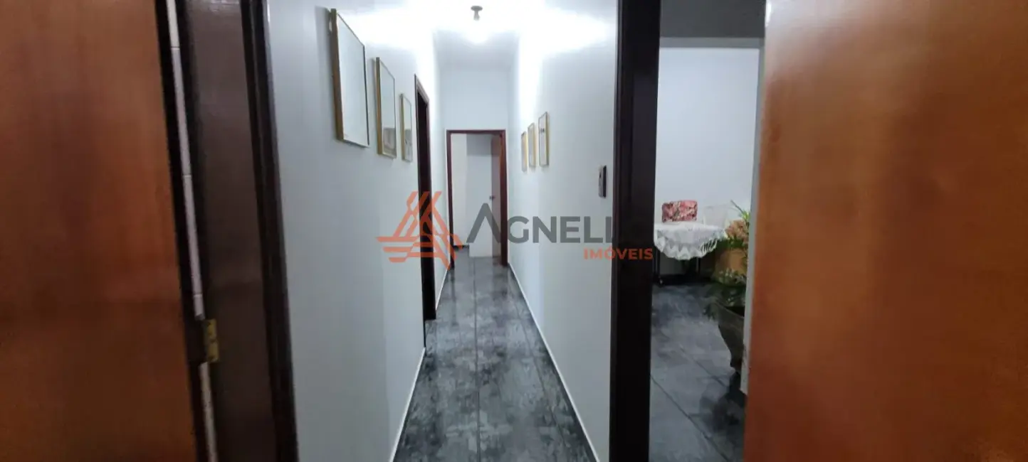 Foto 5 de Casa com 3 quartos à venda, 180m2 em Jardim Aeroporto II, Franca - SP