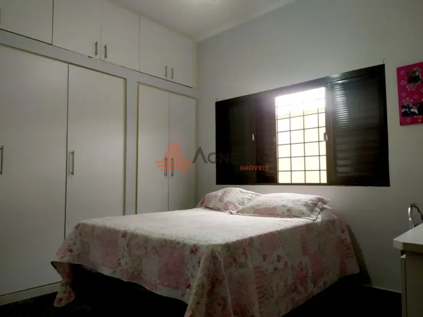 Foto 6 de Casa com 3 quartos à venda, 180m2 em Jardim Aeroporto II, Franca - SP