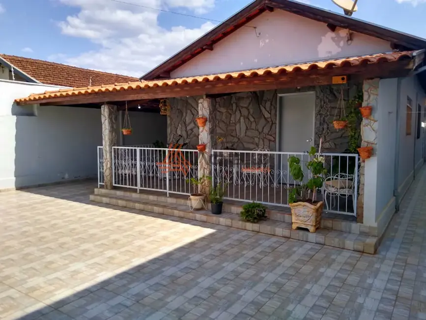 Foto 1 de Casa com 2 quartos à venda, 159m2 em Jardim do Éden, Franca - SP