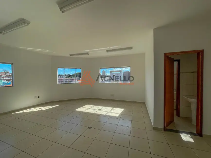Sala Comercial para alugar, 338m2 em Centro, Franca - SP - imagem 7 Foto 7 de Sala Comercial para alugar, 338m2 em Centro, Franca - SP