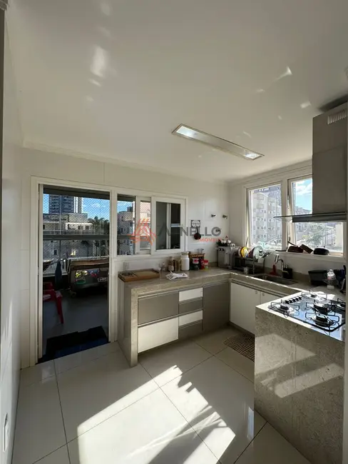 Foto 6 de Apartamento com 4 quartos à venda, 215m2 em Residencial Amazonas, Franca - SP