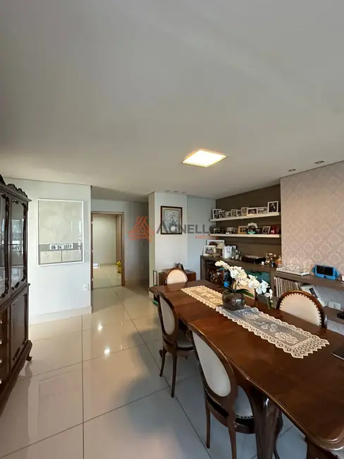 Foto 1 de Apartamento com 4 quartos à venda, 215m2 em Residencial Amazonas, Franca - SP