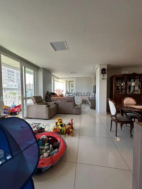 Foto 2 de Apartamento com 4 quartos à venda, 215m2 em Residencial Amazonas, Franca - SP