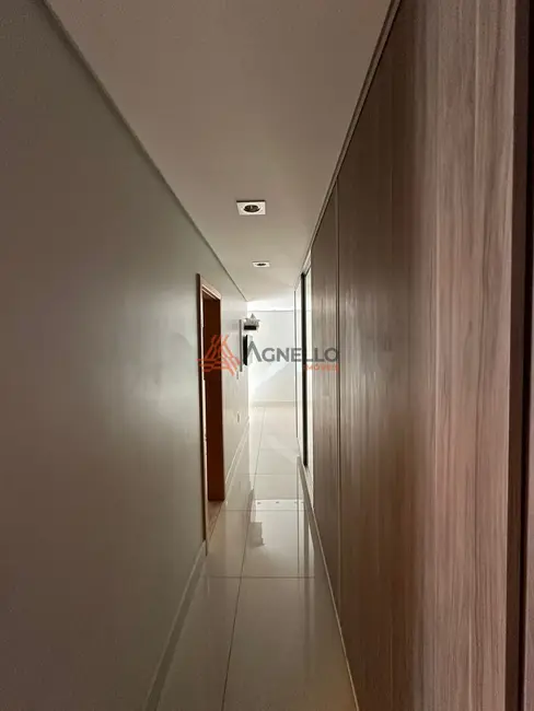Foto 8 de Apartamento com 4 quartos à venda, 215m2 em Residencial Amazonas, Franca - SP