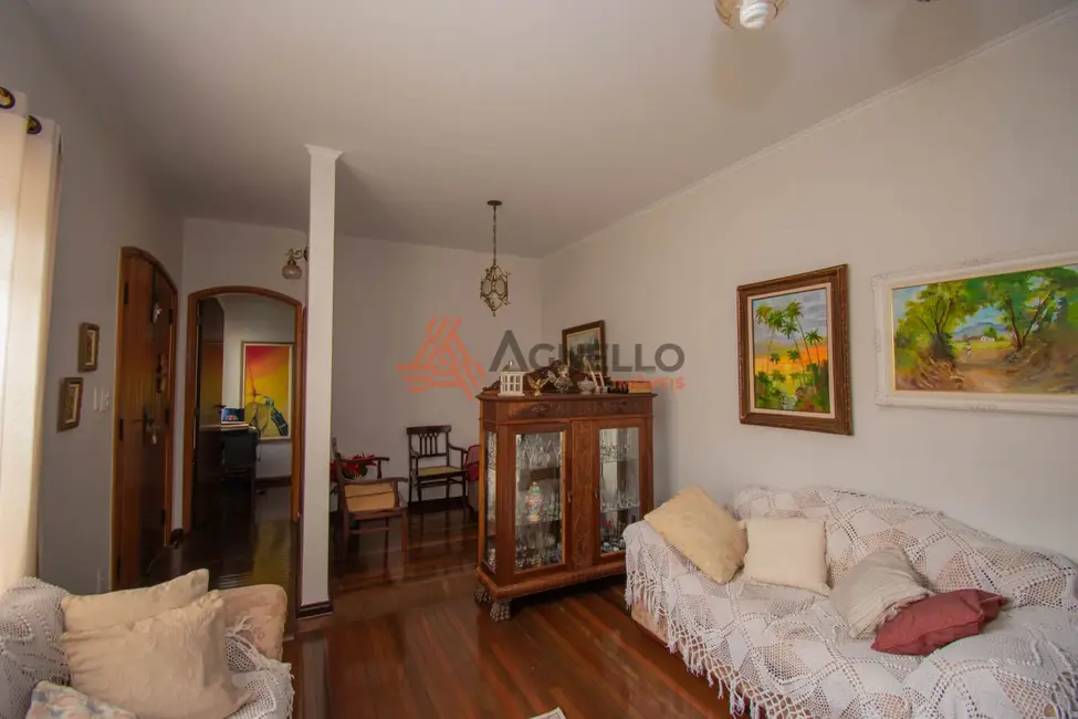 Foto 1 de Casa com 3 quartos à venda, 397m2 em Estação, Franca - SP