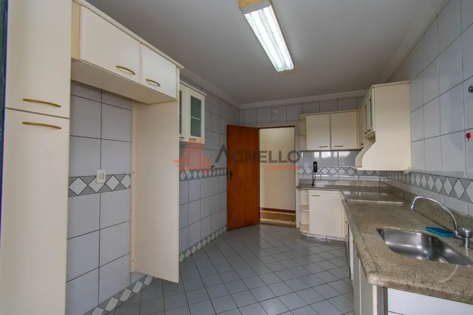 Foto 3 de Apartamento com 3 quartos para alugar, 163m2 em Centro, Franca - SP