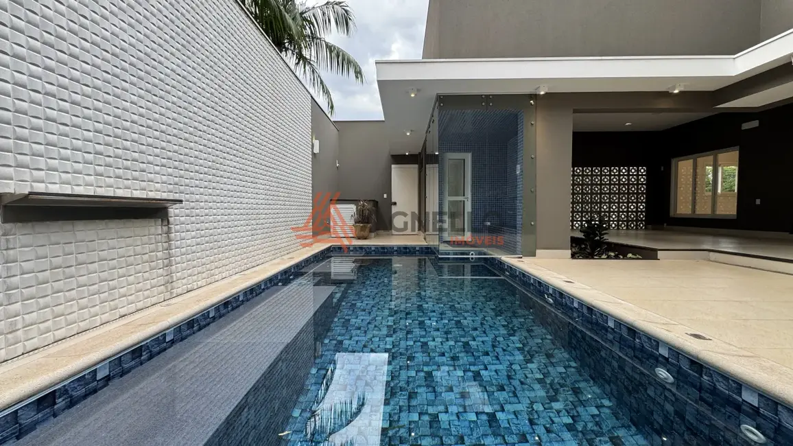 Foto 2 de Casa de Condomínio com 3 quartos à venda, 324m2 em Villa São Vicente, Franca - SP