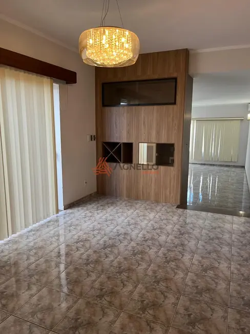 Foto 1 de Casa com 3 quartos à venda, 223m2 em Jardim Consolação, Franca - SP