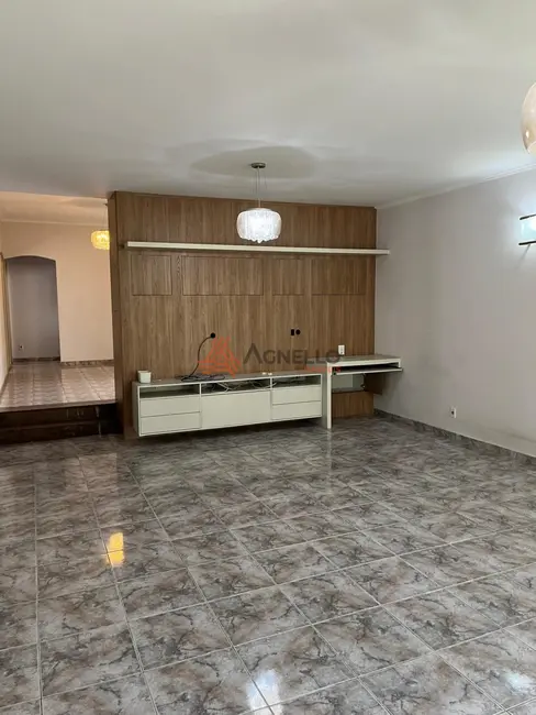 Foto 3 de Casa com 3 quartos à venda, 223m2 em Jardim Consolação, Franca - SP