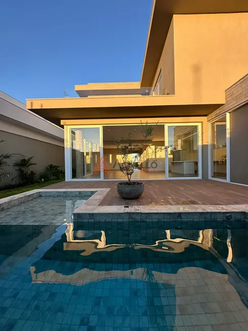 Casa de Condomínio com 4 quartos à venda, 270m2 em Franca - SP - imagem 2 Foto 2 de Casa de Condomínio com 4 quartos à venda, 270m2 em Franca - SP