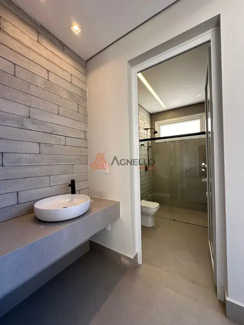 Foto 5 de Casa de Condomínio com 4 quartos à venda, 270m2 em Franca - SP