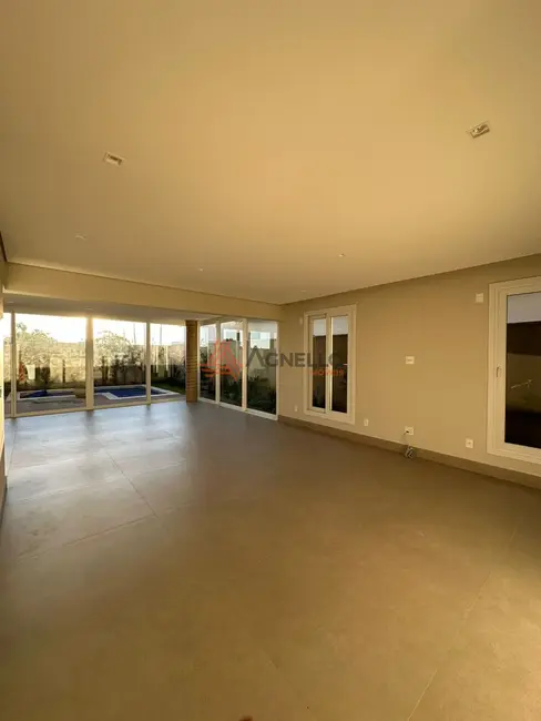 Foto 8 de Casa de Condomínio com 4 quartos à venda, 270m2 em Franca - SP