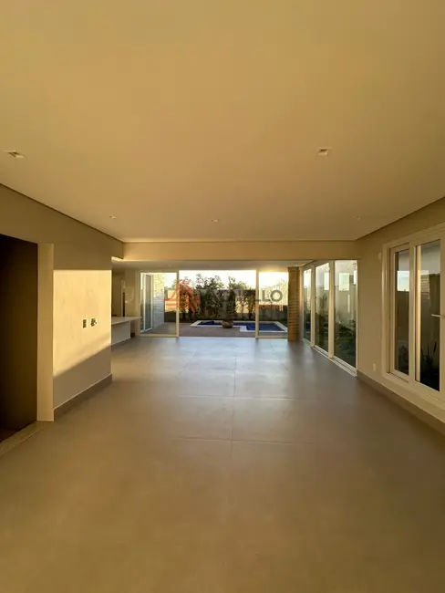 Casa de Condomínio com 4 quartos à venda, 270m2 em Franca - SP - imagem 6 Foto 6 de Casa de Condomínio com 4 quartos à venda, 270m2 em Franca - SP