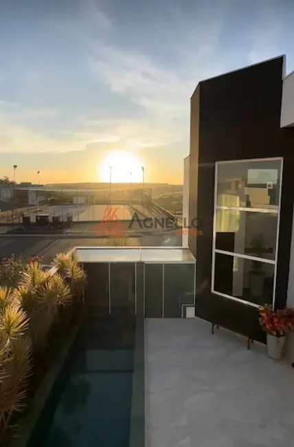 Foto 1 de Casa de Condomínio com 3 quartos à venda, 297m2 em Franca - SP