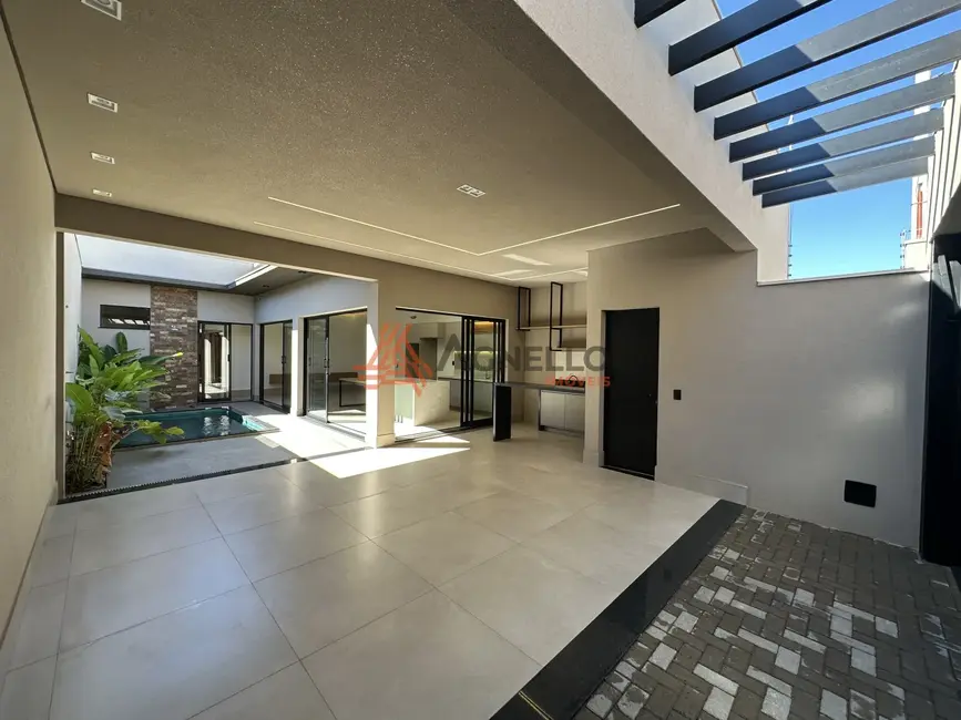 Foto 2 de Casa com 3 quartos à venda, 140m2 em Vila Industrial, Franca - SP