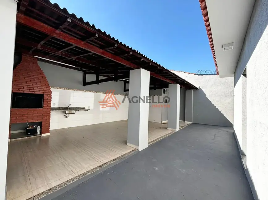 Foto 1 de Casa com 4 quartos à venda, 259m2 em Jardim do Éden, Franca - SP