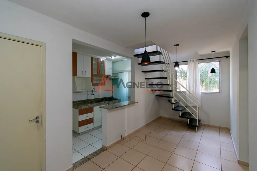 Foto 2 de Cobertura com 2 quartos para alugar, 109m2 em Residencial Amazonas, Franca - SP