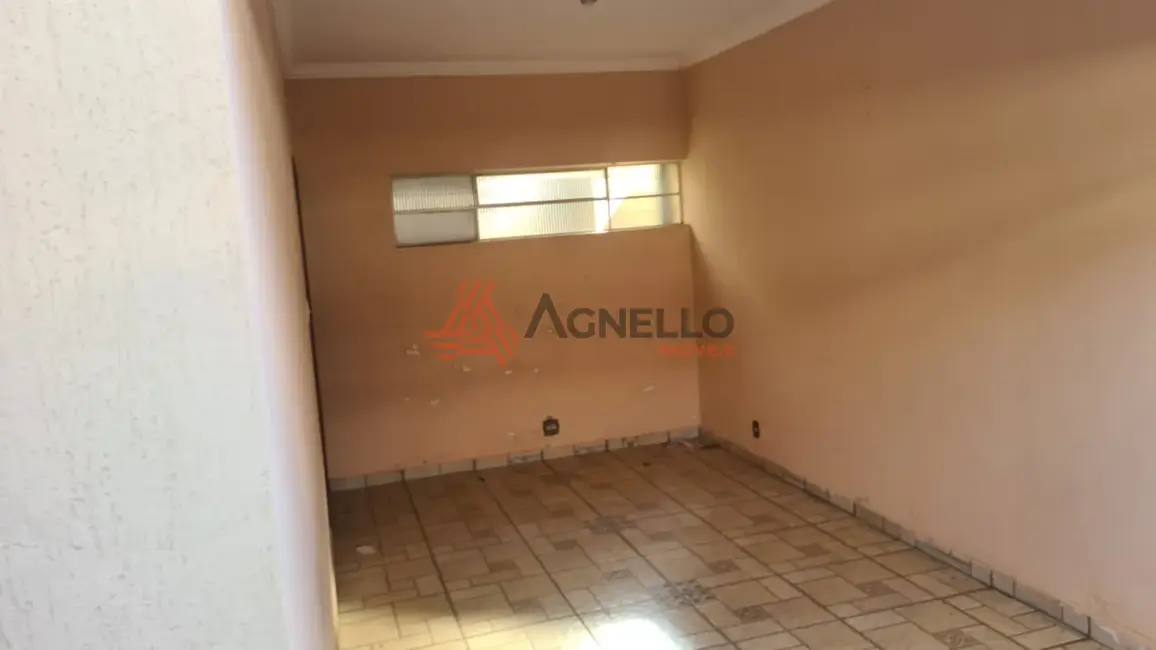 Casa com 4 quartos à venda, 220m2 em Vila Flores, Franca - SP - imagem 9 Foto 9 de Casa com 4 quartos à venda, 220m2 em Vila Flores, Franca - SP