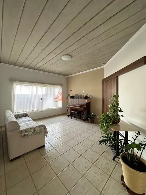 Foto 1 de Casa com 3 quartos à venda, 268m2 em Chácara Santo Antônio, Franca - SP