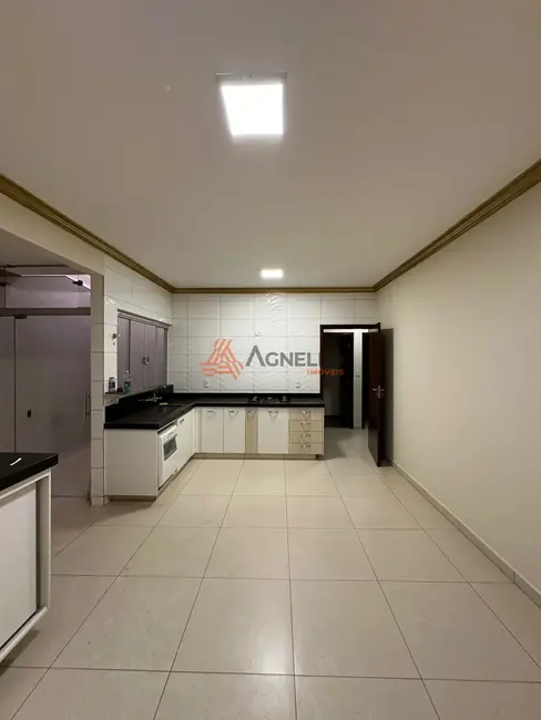 Foto 4 de Casa com 3 quartos à venda, 199m2 em Prolongamento Jardim Lima, Franca - SP