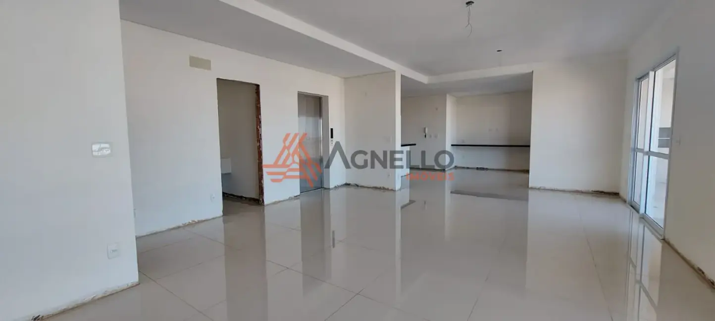 Foto 1 de Apartamento com 4 quartos à venda, 218m2 em Cidade Nova, Franca - SP