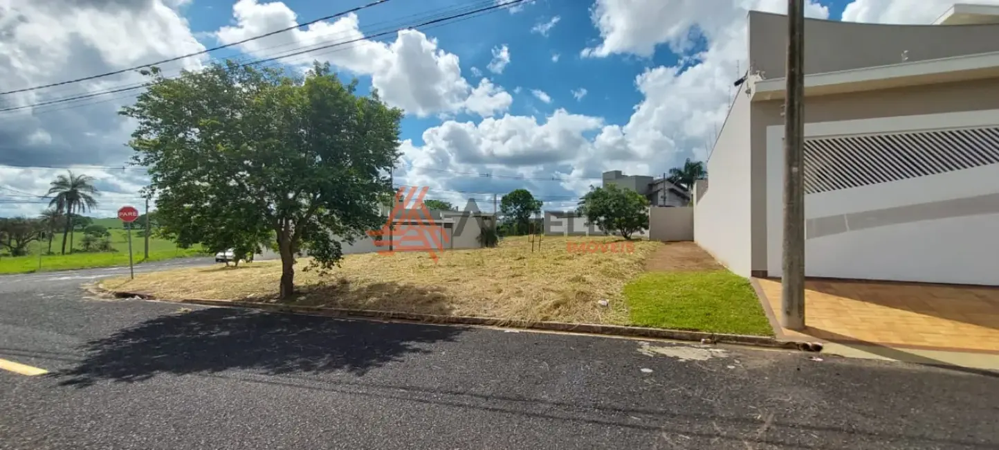 Foto 1 de Terreno / Lote à venda, 480m2 em Residencial Amazonas, Franca - SP