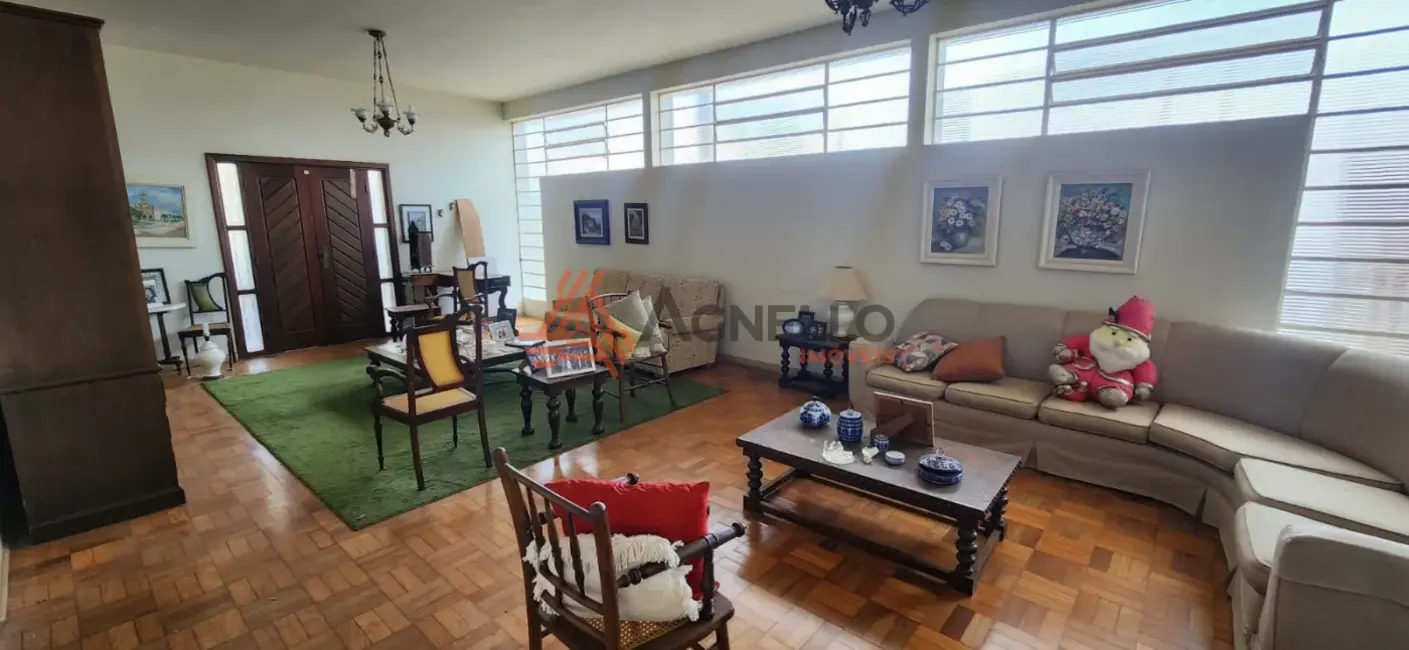 Foto 2 de Casa com 5 quartos à venda, 303m2 em Centro, Franca - SP
