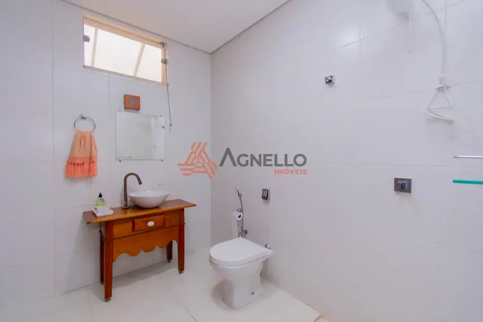 Foto 6 de Casa com 3 quartos à venda, 265m2 em Jardim Barão, Franca - SP