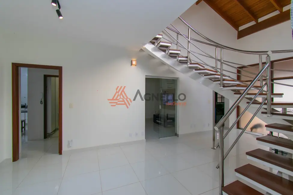 Casa com 3 quartos à venda, 265m2 em Jardim Barão, Franca - SP - imagem 1 Foto 1 de Casa com 3 quartos à venda, 265m2 em Jardim Barão, Franca - SP