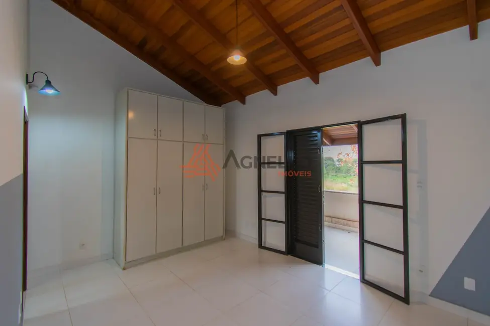 Foto 9 de Casa com 3 quartos à venda, 265m2 em Jardim Barão, Franca - SP