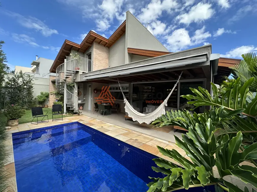 Foto 1 de Casa de Condomínio com 4 quartos à venda, 311m2 em Villa São Vicente, Franca - SP